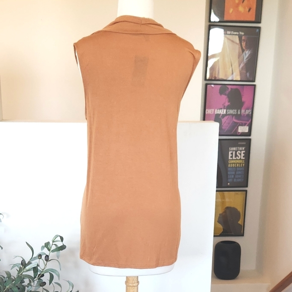 🏷️Torrid Studio Tissue Jersey Drape Neck Tank 2X - Picture 8 of 11